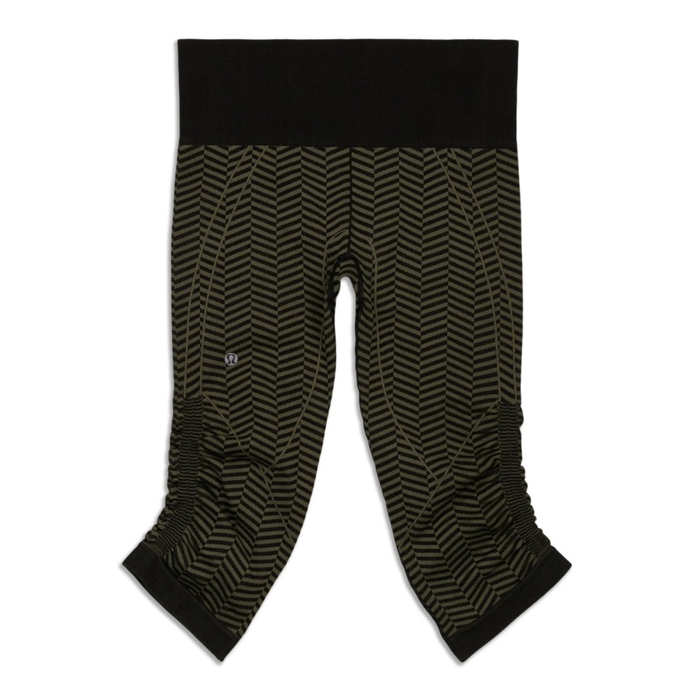 Lululemon In The Flow Crop II Heathered Fatigue Green